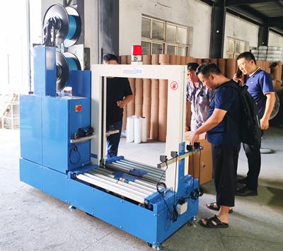 打包四條的無人化自動打包機.jpg 打包四條的無人化自動打包機.jpg